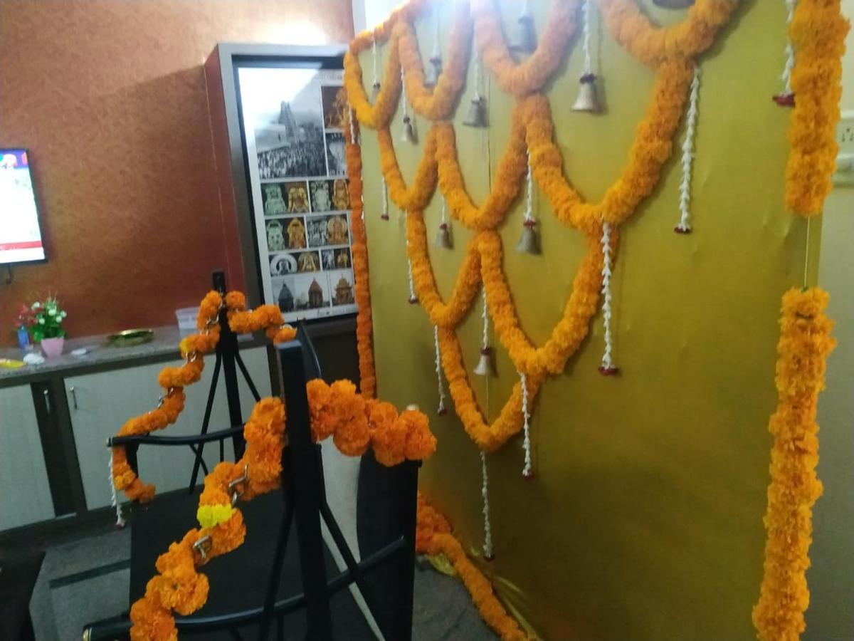 Sree Service Apartments Tirupati Buitenkant foto